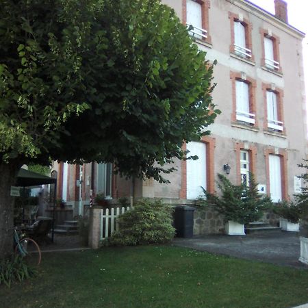 Usson-en-ForezLa Ganse Blanche住宿加早餐旅馆 外观 照片