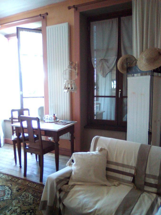 Usson-en-ForezLa Ganse Blanche住宿加早餐旅馆 外观 照片