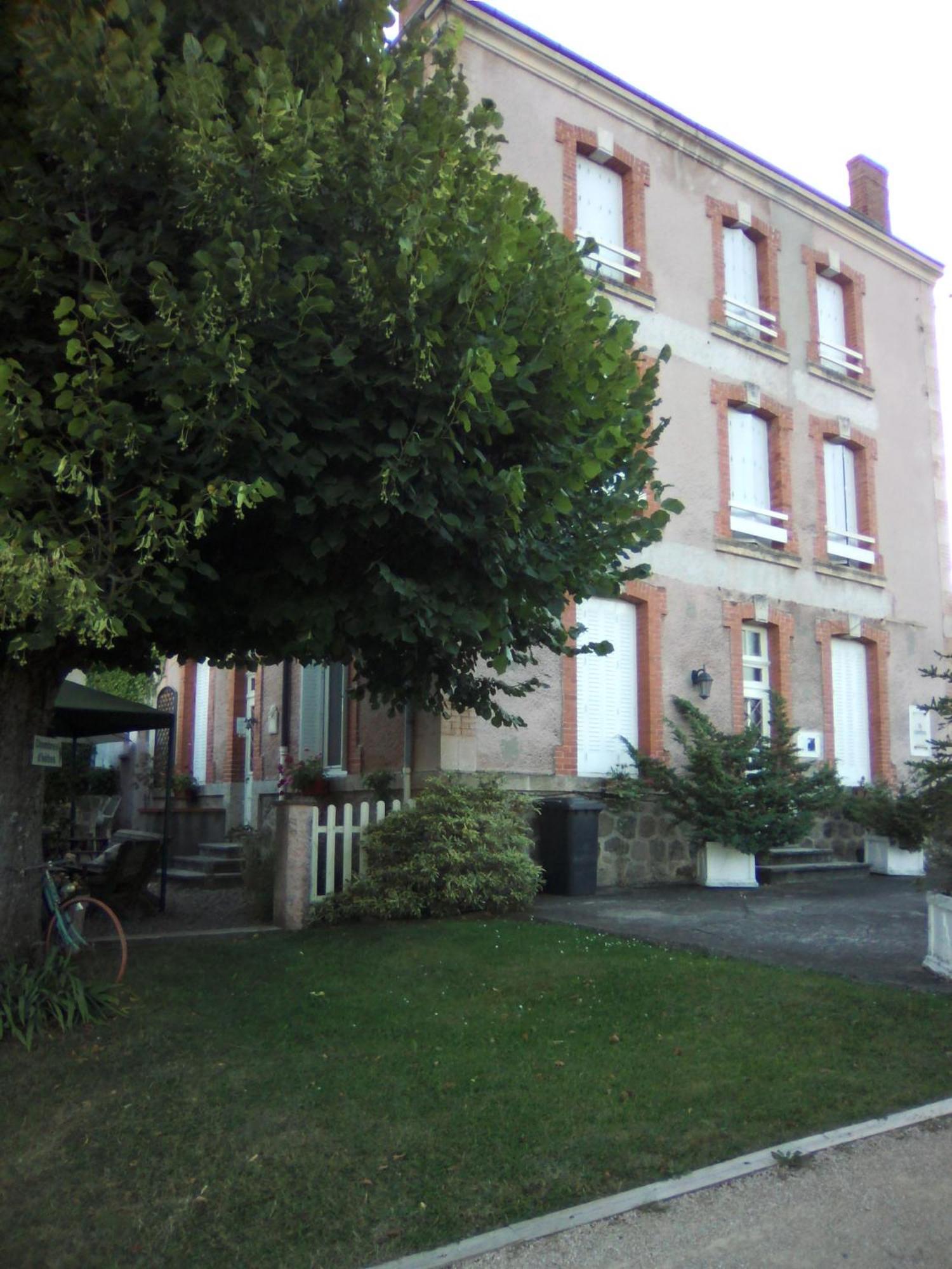 Usson-en-ForezLa Ganse Blanche住宿加早餐旅馆 外观 照片