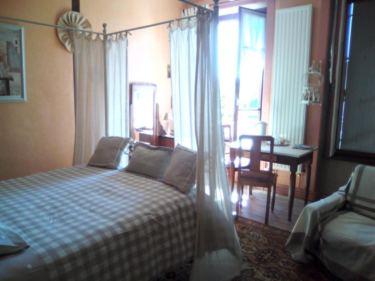 Usson-en-ForezLa Ganse Blanche住宿加早餐旅馆 外观 照片