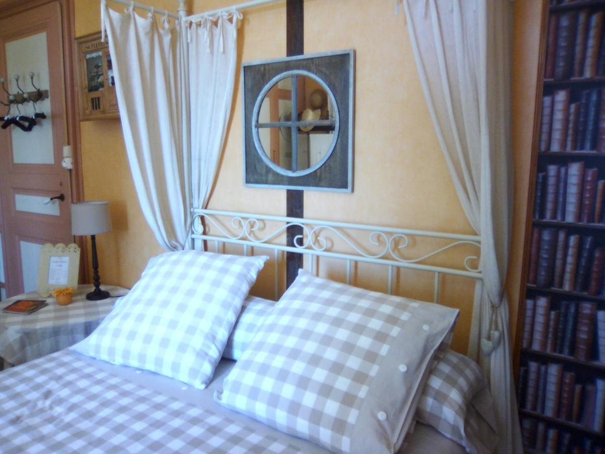 Usson-en-ForezLa Ganse Blanche住宿加早餐旅馆 外观 照片